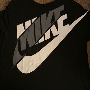 Nike T-shirt